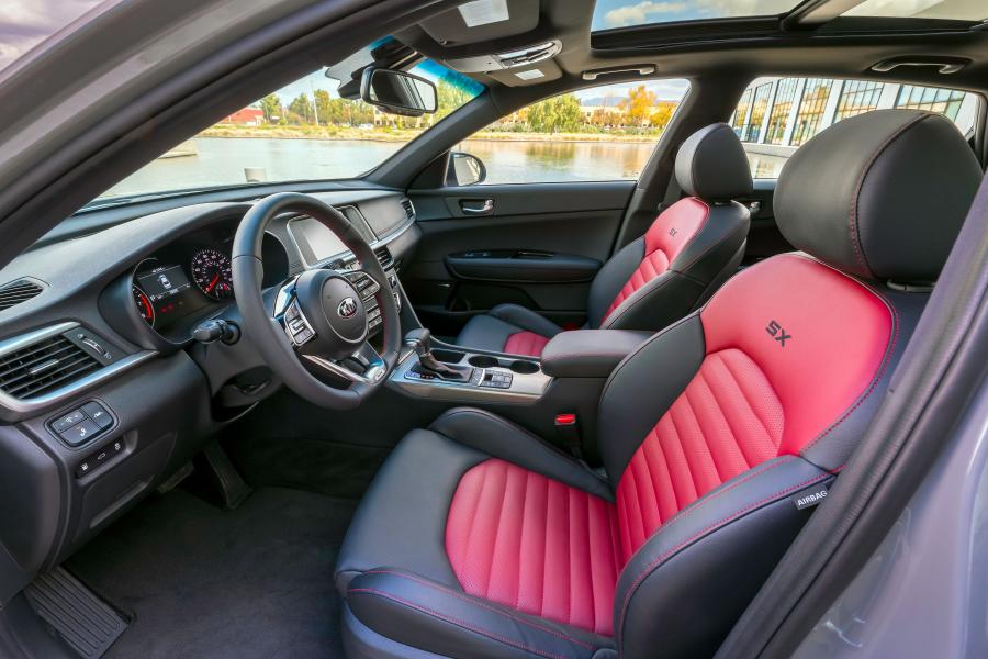 Интерьер Kia Optima SX (JF) 2018 года  (NA) (фото 8 из 15)